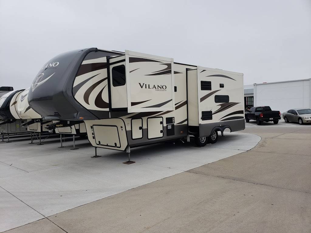 Bishs RV of Lincoln | 1040 Saltillo Rd, Roca, NE 68430, USA | Phone: (402) 423-3218