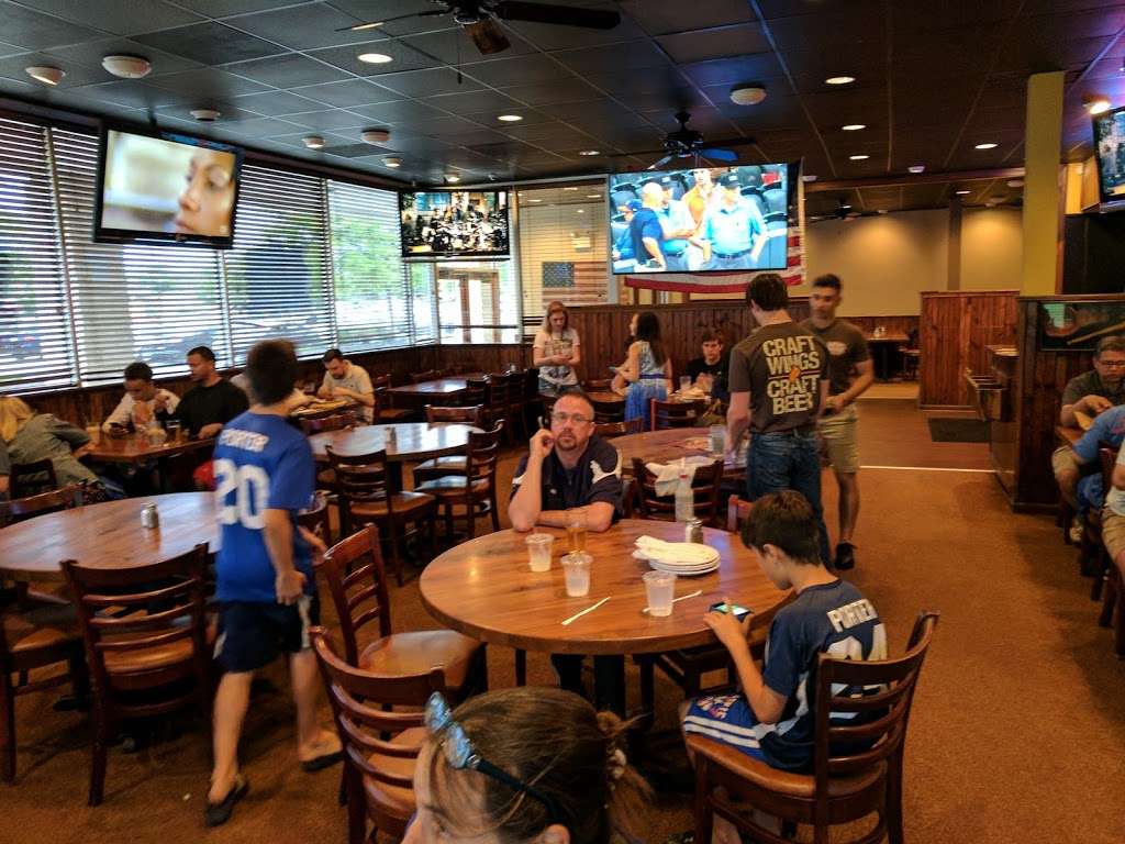 Buffalo Wing Factory, 43761 Parkhurst Plaza 100, Ashburn, VA 20147, USA