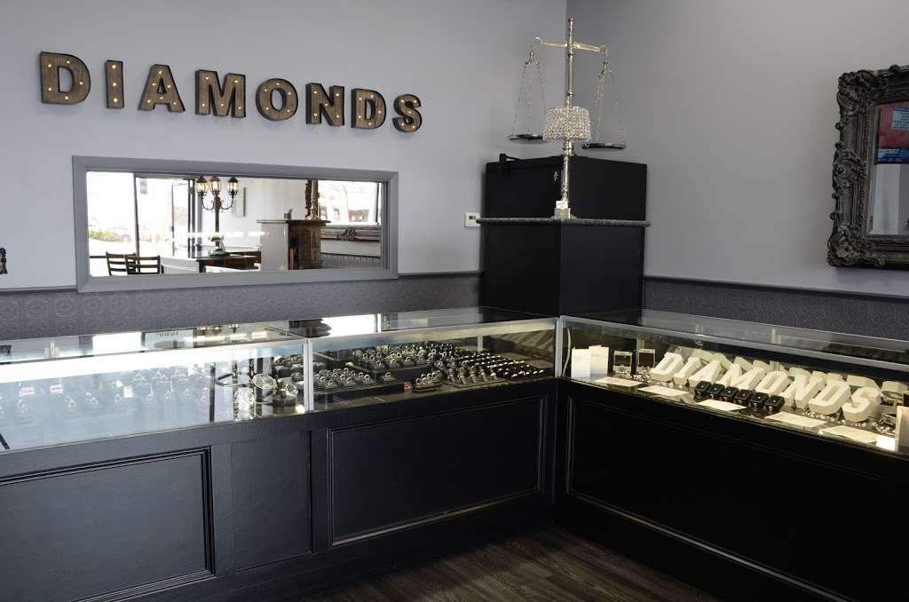 Scialos Diamond Jewelry Co. | 9931 Ridgeland Ave, Chicago Ridge, IL 60415 | Phone: (708) 422-6100