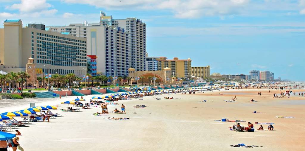 Sunlit Vacation Rentals | 300 N Atlantic Ave, Daytona Beach, FL 32118, USA | Phone: (800) 683-4786