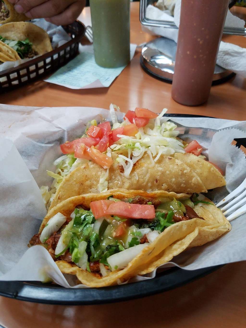 El Famous Burrito | 1165 Bloomingdale Rd, Glendale Heights, IL 60139, USA | Phone: (630) 682-5882