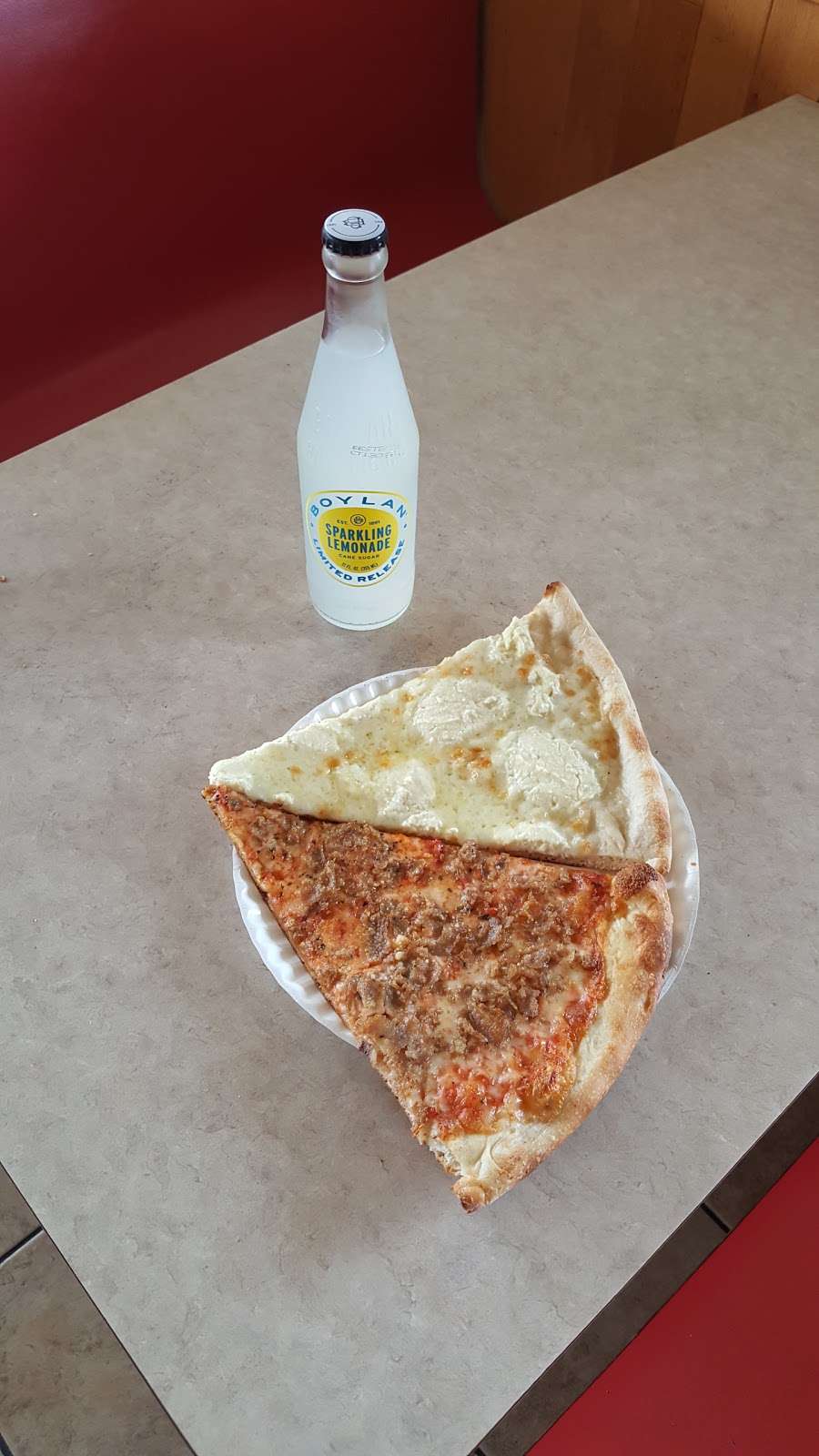 Tonys Pizza & Restaurant | 716 Oak Tree Avenue, South Plainfield, NJ 07080, USA | Phone: (908) 754-1181