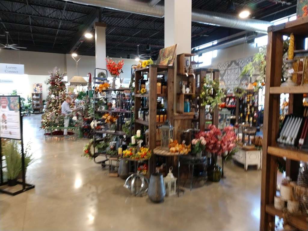 Lurvey Garden Center & Landscape Supply | 2550 E Dempster St, Des Plaines, IL 60016, USA | Phone: (847) 824-7411