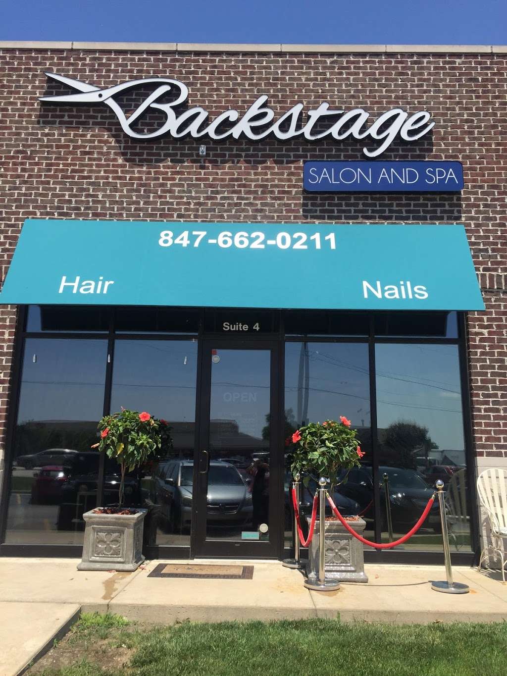 Backstage Salon and Spa | 5572 Grand Ave #4, Gurnee, IL 60031, USA | Phone: (847) 662-0211