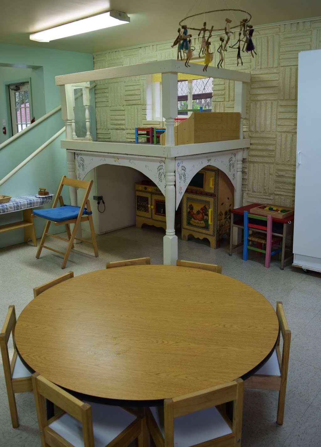 Montessori Schoolhouse | 10711 Dreamland Dr, San Antonio, TX 78230, USA | Phone: (210) 341-0731