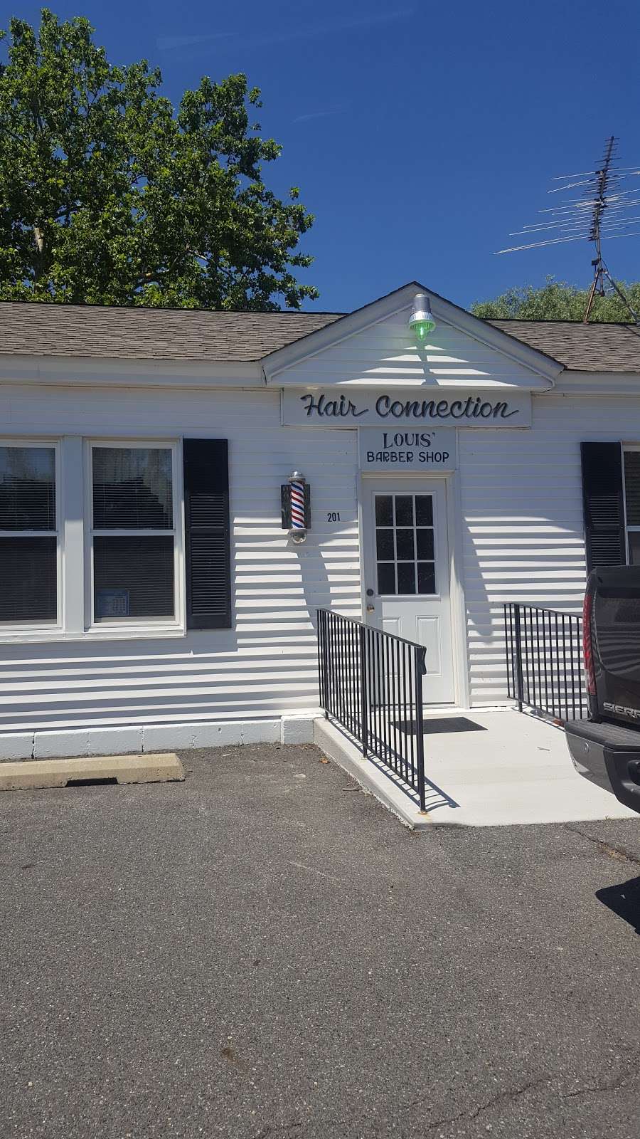 Hair Connection | 201 N 6th St, Denton, MD 21629, USA | Phone: (410) 479-3949