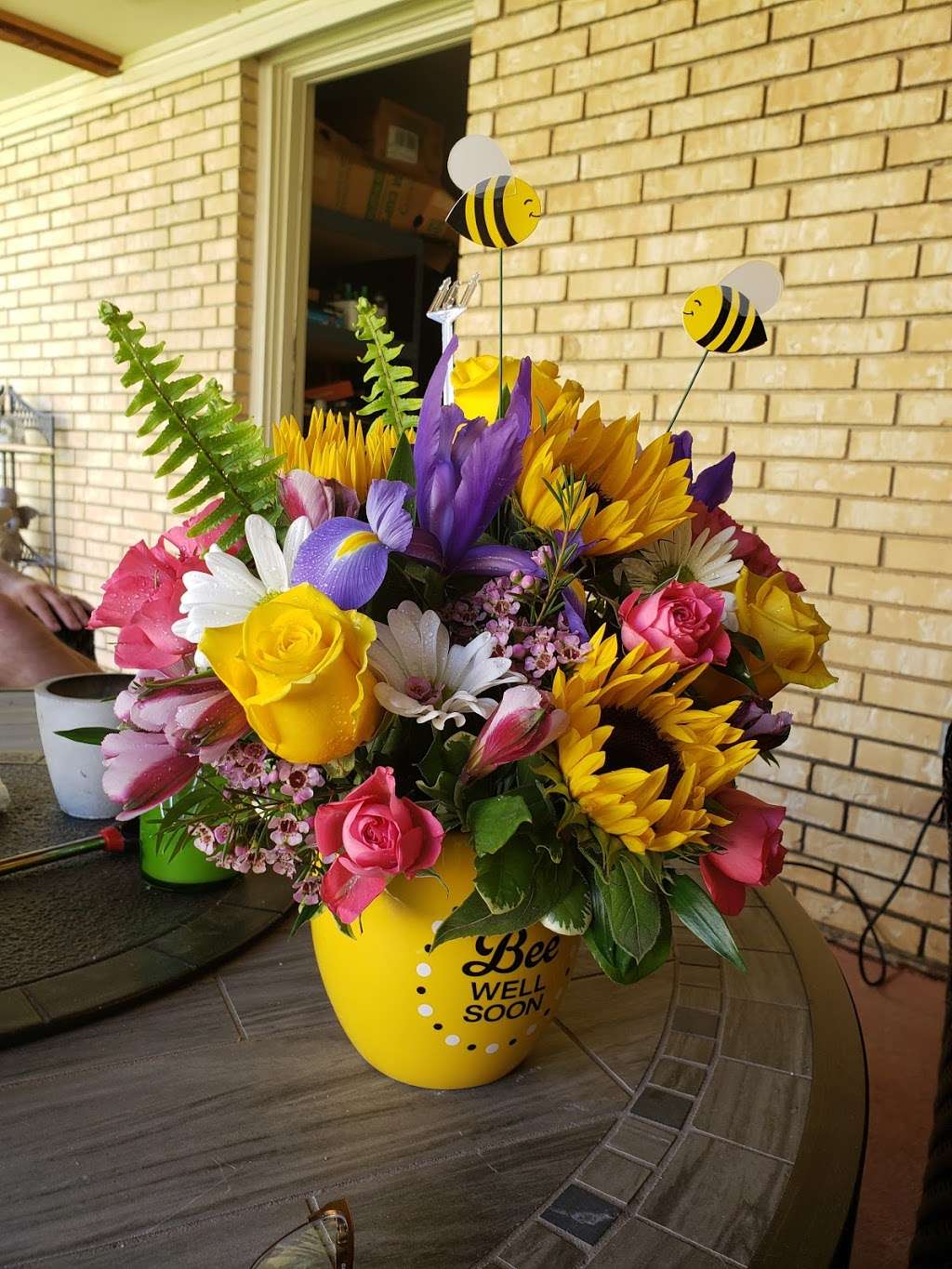 DJ FLOWERS & GIFTS | 533 TX-121, Lewisville, TX 75067, USA | Phone: (972) 459-5828