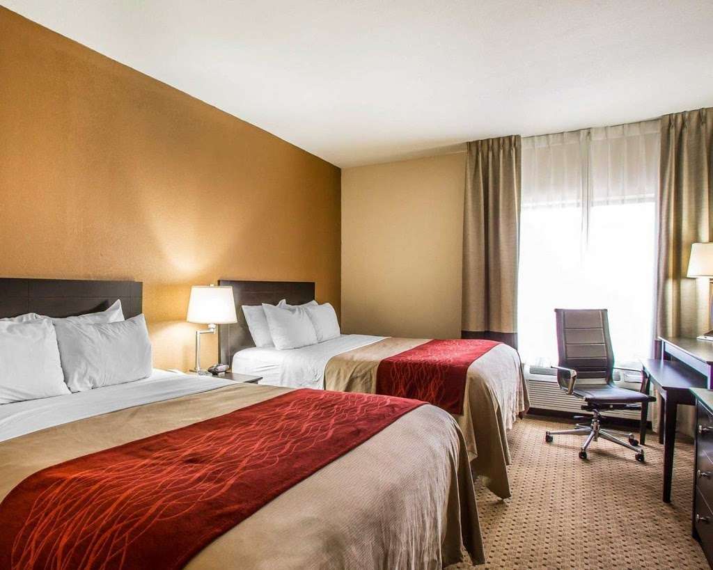 Comfort Inn & Suites | 7206 122 Ave, Kenosha, WI 53142 | Phone: (262) 857-3450