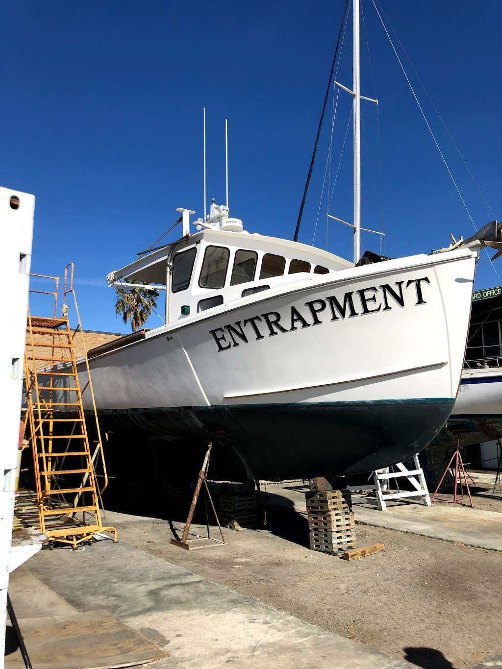 Anacapa Boatyard and Marine Services | 3203 S Victoria Ave, Oxnard, CA 93035, USA | Phone: (805) 985-1818