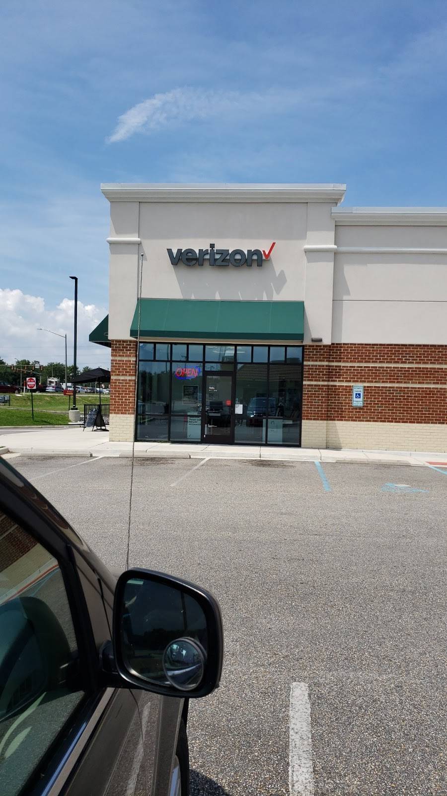 Verizon Authorized Retailer - Wireless Zone | 5030 W Mercury Blvd Suite B, Newport News, VA 23605, USA | Phone: (757) 825-8000