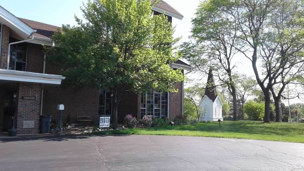 Burr Ridge United Church of Christ | 15W100 Plainfield Rd, Burr Ridge, IL 60527 | Phone: (630) 654-4544