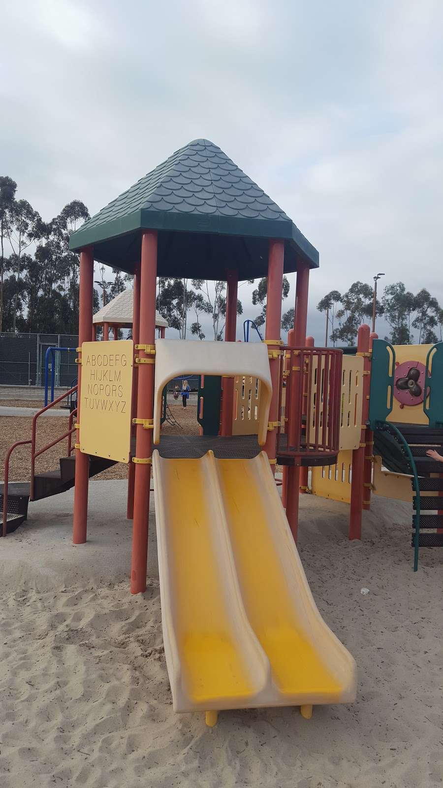 Tierrasanta Community Park & Recreation Center | 11220 Clairemont Mesa Blvd, San Diego, CA 92124, USA | Phone: (858) 573-1393