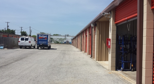 Palo Alto Self Storage | 9018 TX-422 Spur, San Antonio, TX 78224, USA | Phone: (210) 294-5062