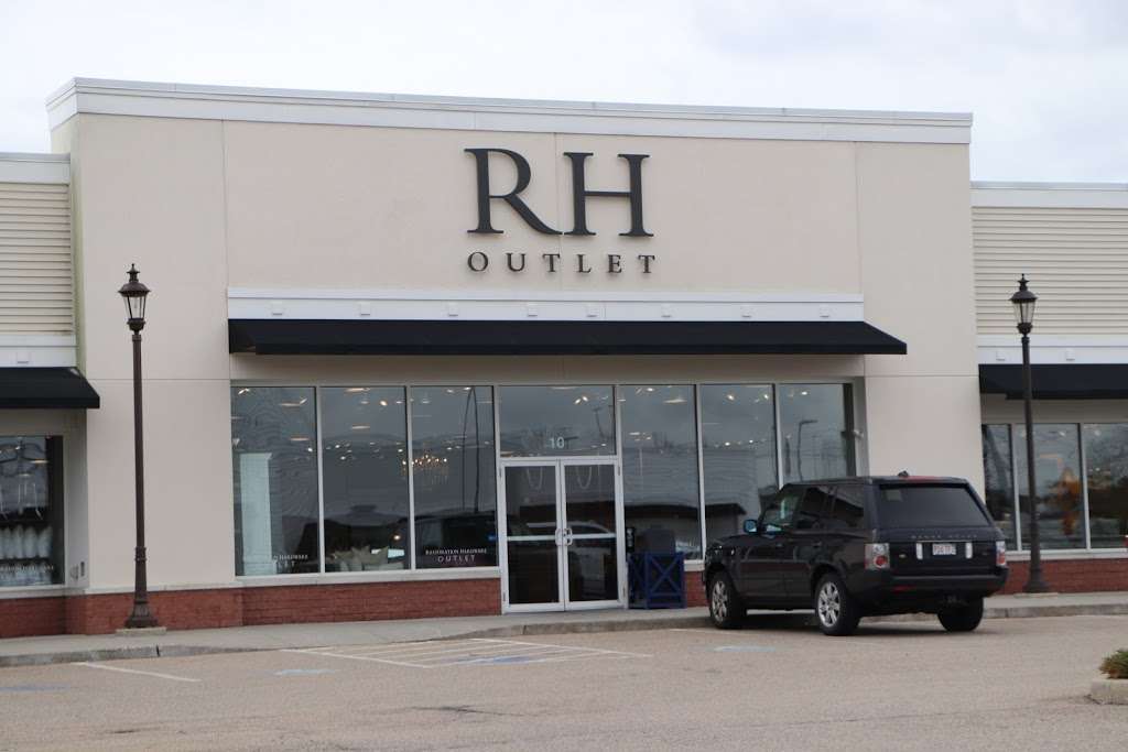 Restoration Hardware Outlet | 1048 South St Suite 10, Wrentham, MA 02093, USA | Phone: (508) 384-1444