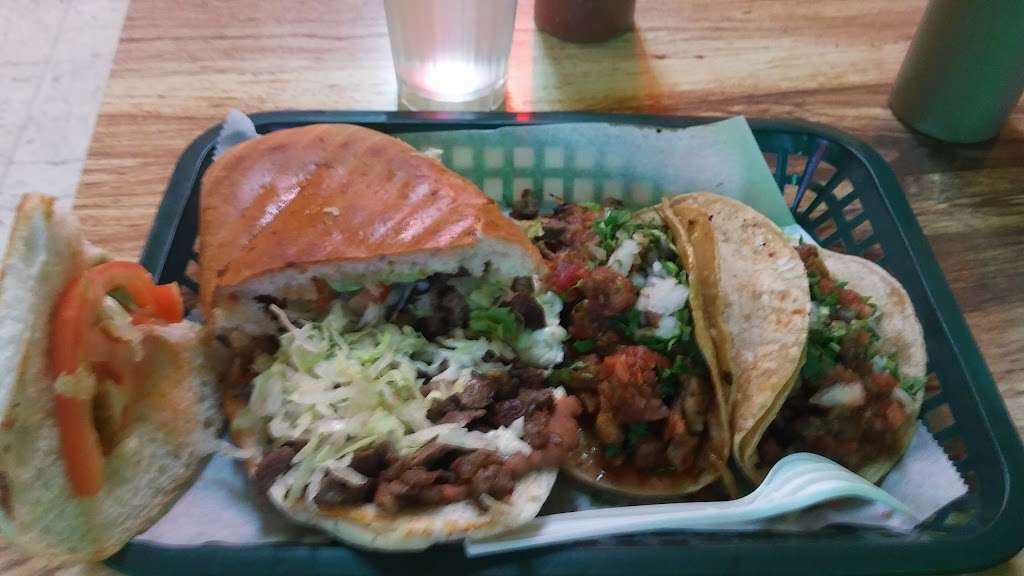 El Herradero Taqueria | 6828 S Pulaski Rd, Chicago, IL 60629, USA | Phone: (773) 284-8560