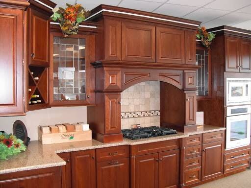 Murray Cabinetry / Luxury Bath | 407 N Bloomington St, Streator, IL 61364, USA | Phone: (815) 672-6992