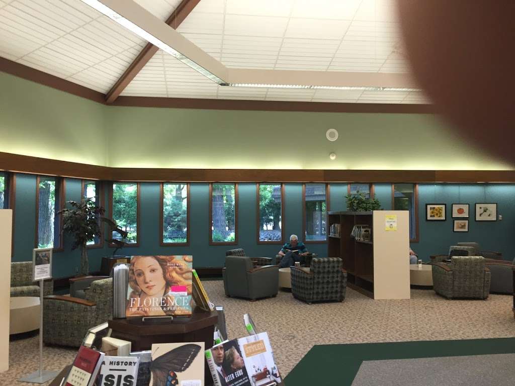 Brookfield Public Library | 1900 N Calhoun Rd, Brookfield, WI 53005, USA | Phone: (262) 782-4140