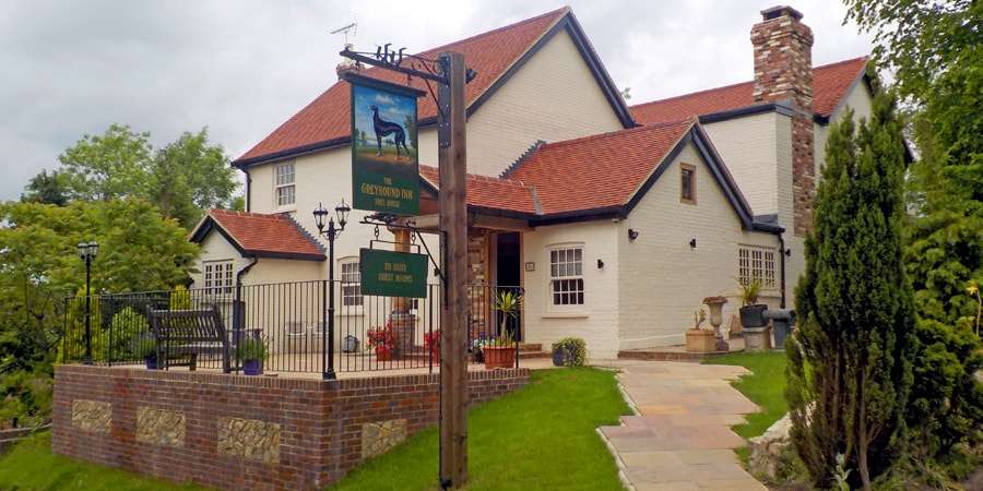 The Greyhound Inn | Uckfield Lane, Edenbridge TN8 7LJ, UK | Phone: 01732 862221