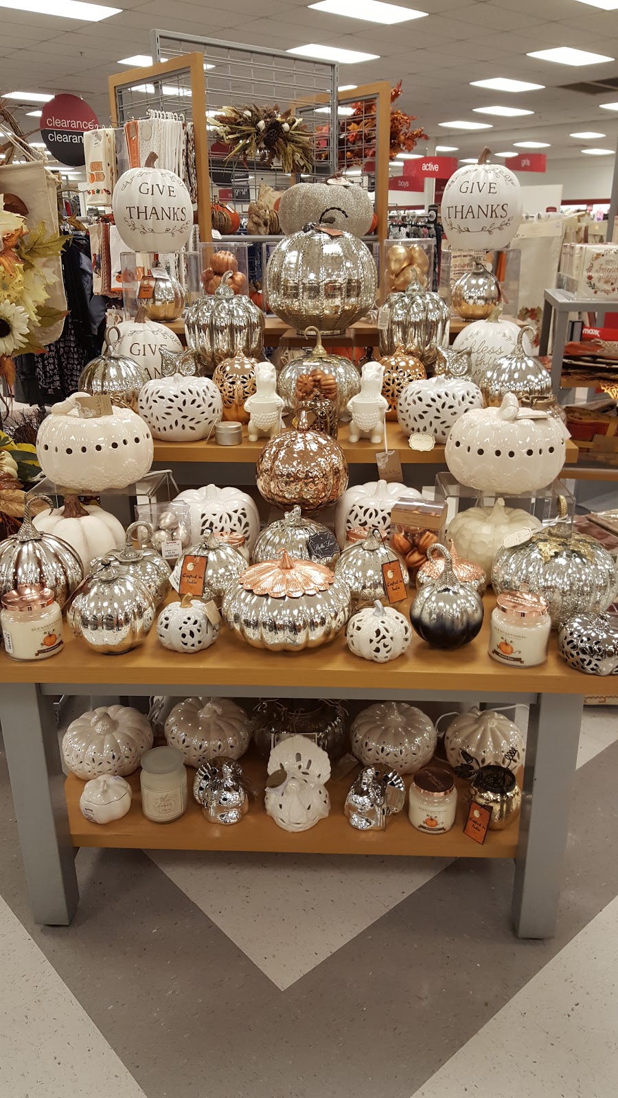 T.J. Maxx & HomeGoods | 413 Eisenhower Dr, Hanover, PA 17331, USA | Phone: (717) 646-0168