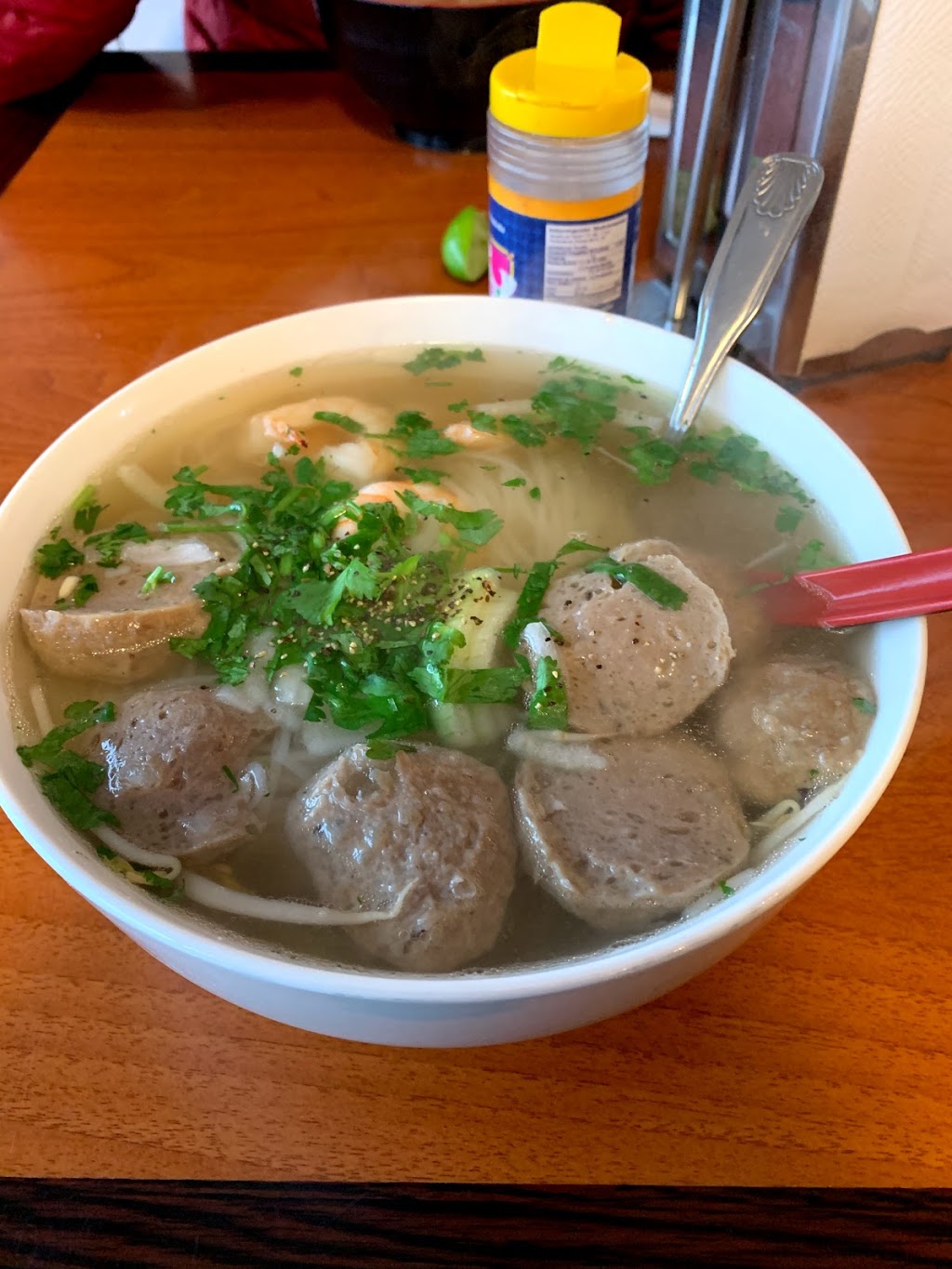 Pho lala | Mexico, Baja California, Tijuana, Baja Maq el Aguila, Av. del Aguila Real, Casa blanca邮政编码: 22215 | Phone: 664 977 6011