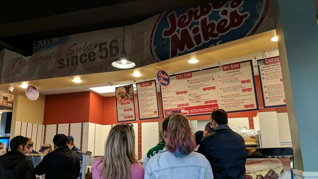 Jersey Mikes Subs | 305 E Ridgewood Ave, Ridgewood, NJ 07450, USA | Phone: (201) 857-5377