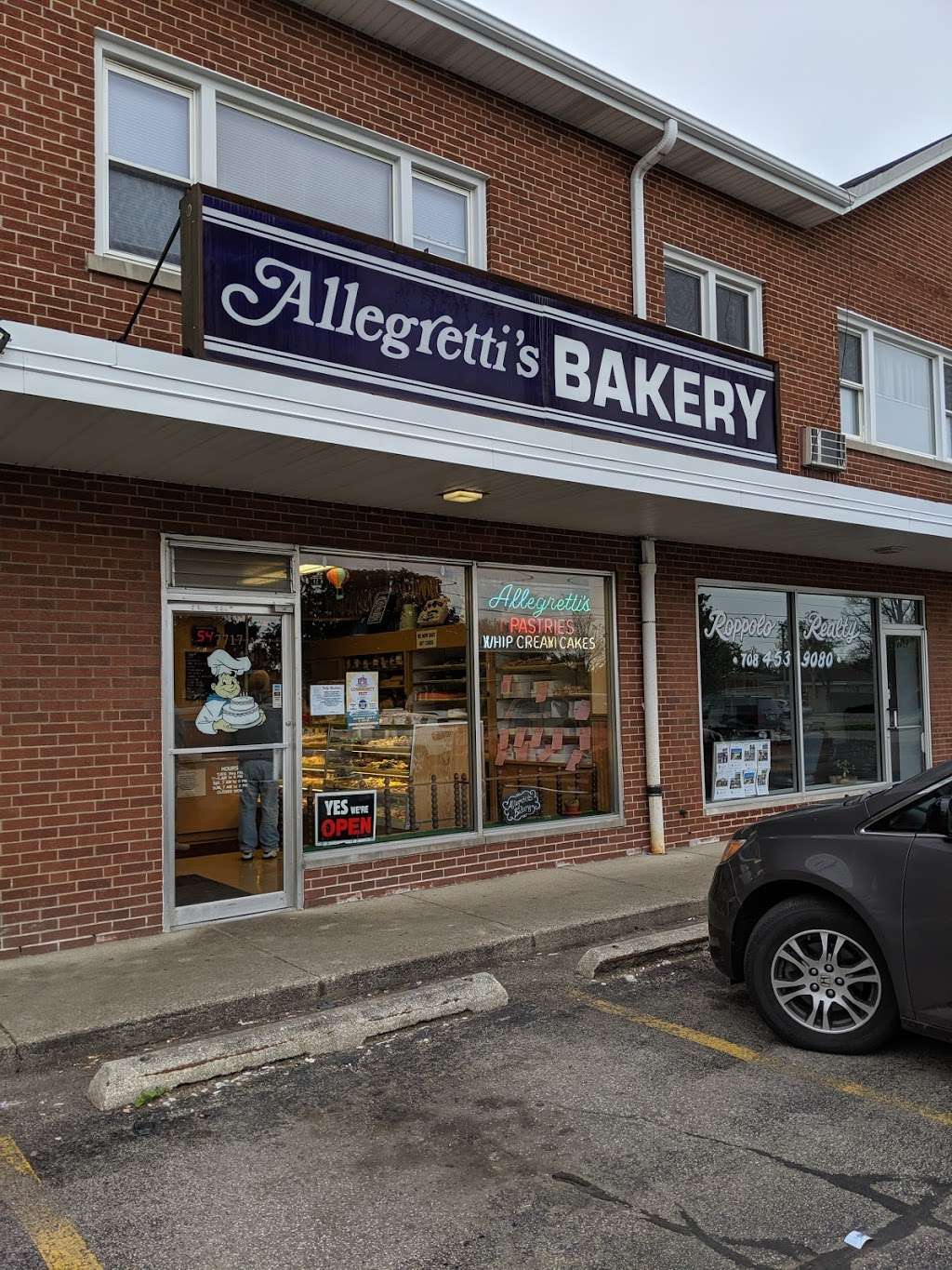 Allegrettis Bakery | 7717 W Lawrence Ave, Norridge, IL 60706, USA | Phone: (708) 453-4412