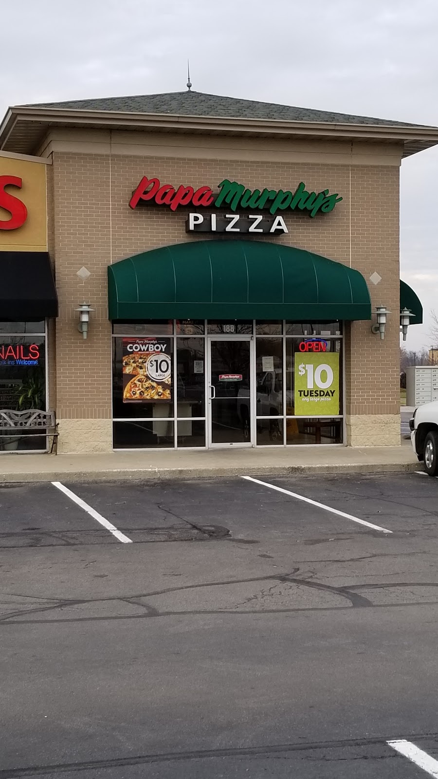 Papa Murphys Take N Bake Pizza | 188 E New Rd, Greenfield, IN 46140, USA | Phone: (317) 462-7272