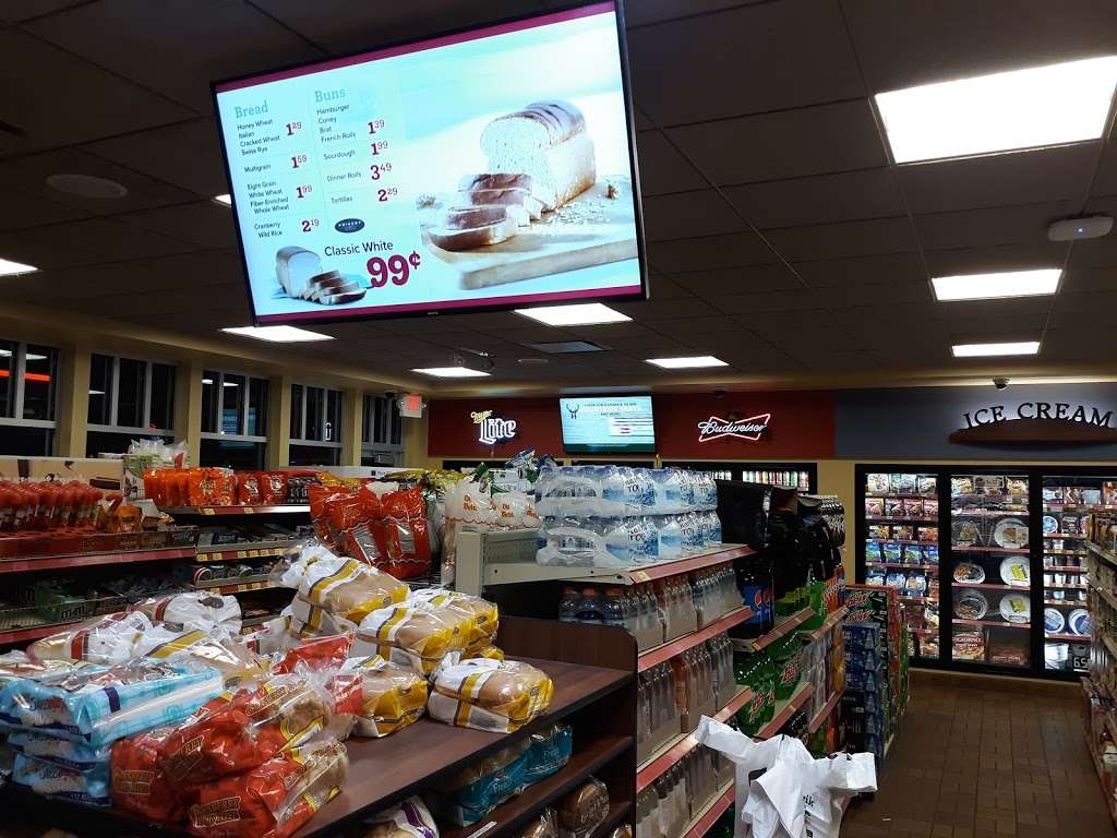 Kwik Trip #872 | 102 Collins Rd, Jefferson, WI 53549 | Phone: (920) 674-3097