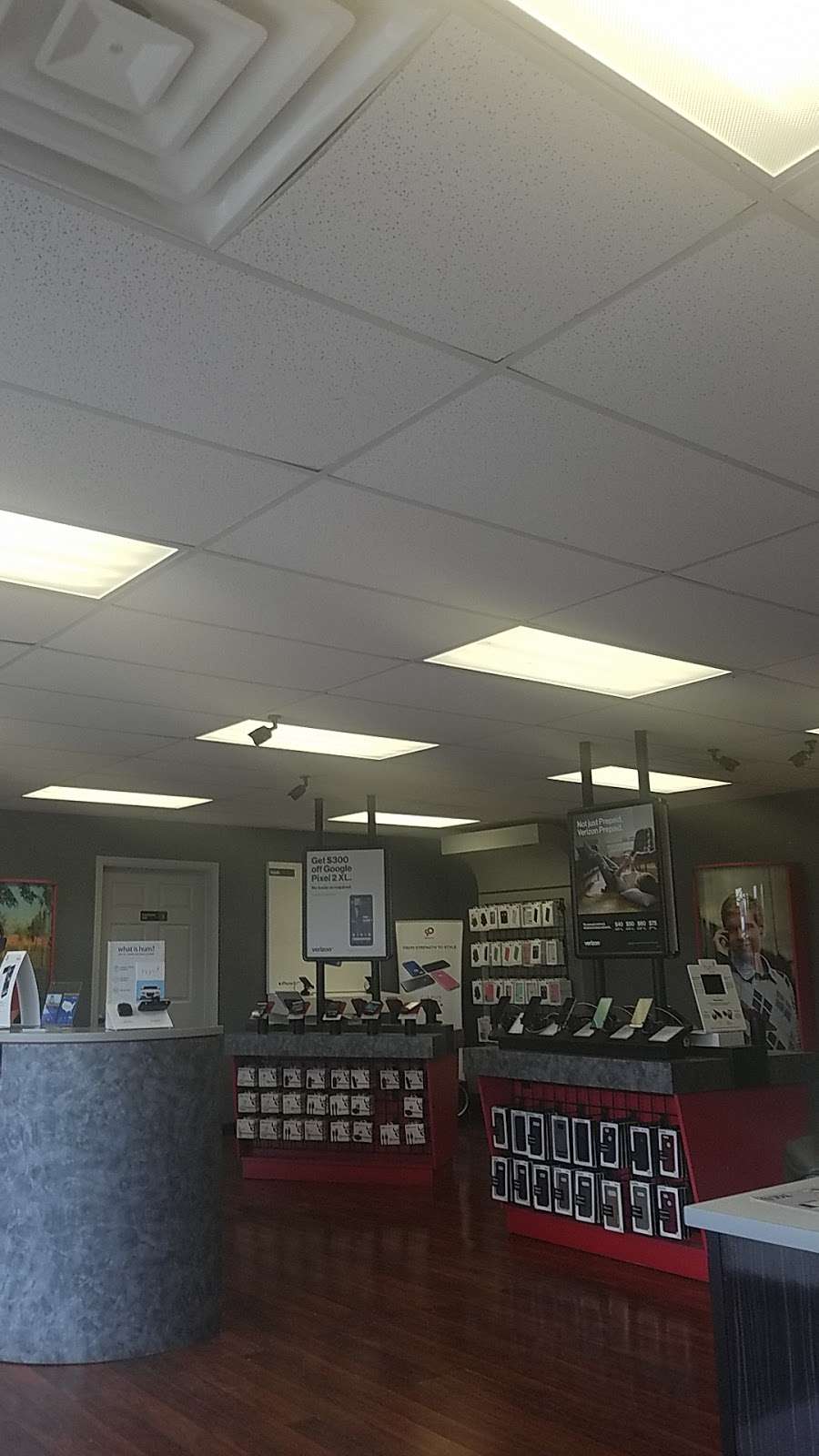 Verizon Authorized Retailer, TCC | 100 E Pulaski Hwy, Elkton, MD 21921 | Phone: (443) 350-9024