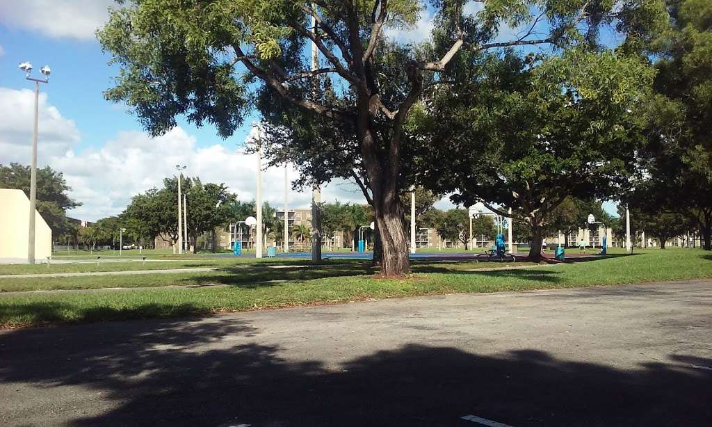 Lakeshore Tennis Park | 8501 Sherman Cir S, Miramar, FL 33025, USA | Phone: (954) 589-5940