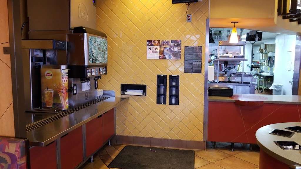 Taco Bell | 9571 N McGee St, Kansas City, MO 64155 | Phone: (816) 420-0578