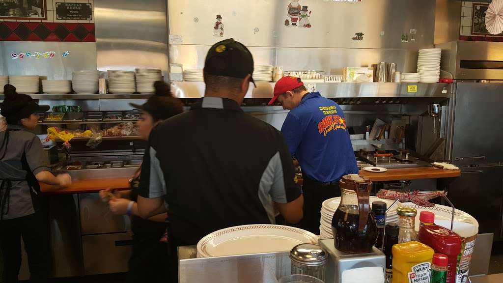 Waffle House | 7305 Broadway St, Pearland, TX 77581, USA | Phone: (832) 736-9235