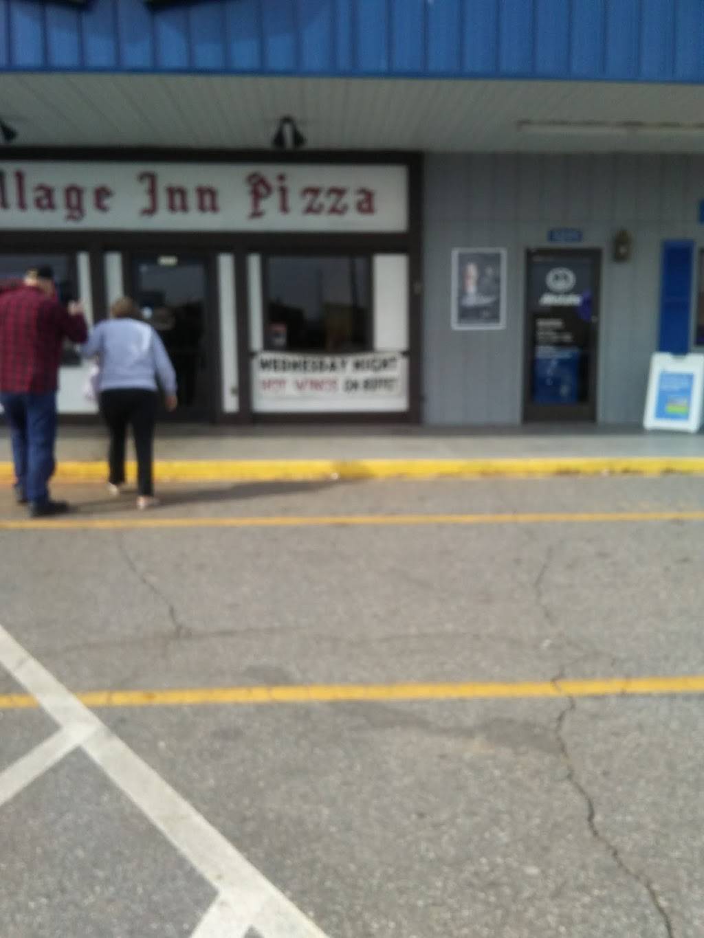Village Inn Pizza Westpark Shopping Center | 3233 Taylorsville Hwy, Statesville, NC 28677, USA | Phone: (704) 873-1101