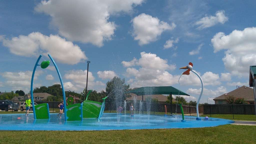 Monroe Splash Pad | 2528 Repsdorph Rd, Seabrook, TX 77586, USA | Phone: (281) 291-5713