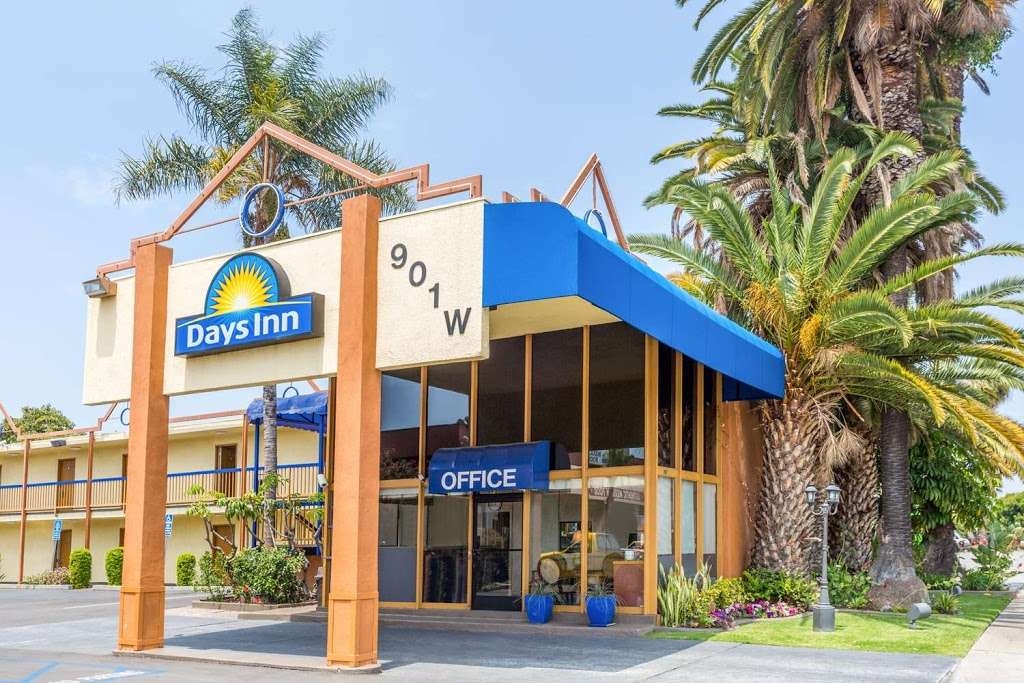 Days Inn by Wyndham Los Angeles LAX/VeniceBch/Marina DelRay | 901 W Manchester Blvd, Inglewood, CA 90301, USA | Phone: (310) 256-3917