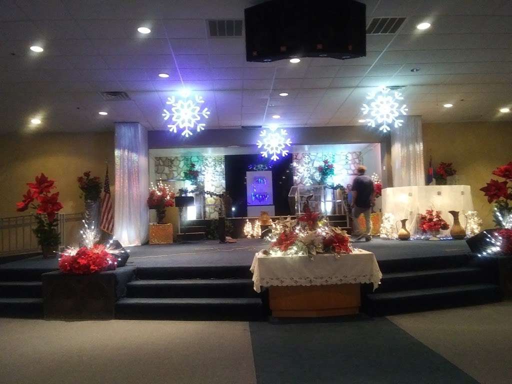 Iglesia Cristiana Obreros de Paz | 501 Wilmer Ave, Orlando, FL 32808, USA | Phone: (407) 290-6555