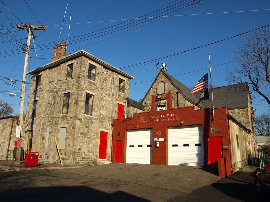 Edgewater Volunteer Fire Department | 1 Adee Dr, Bronx, NY 10465, USA | Phone: (718) 863-7452