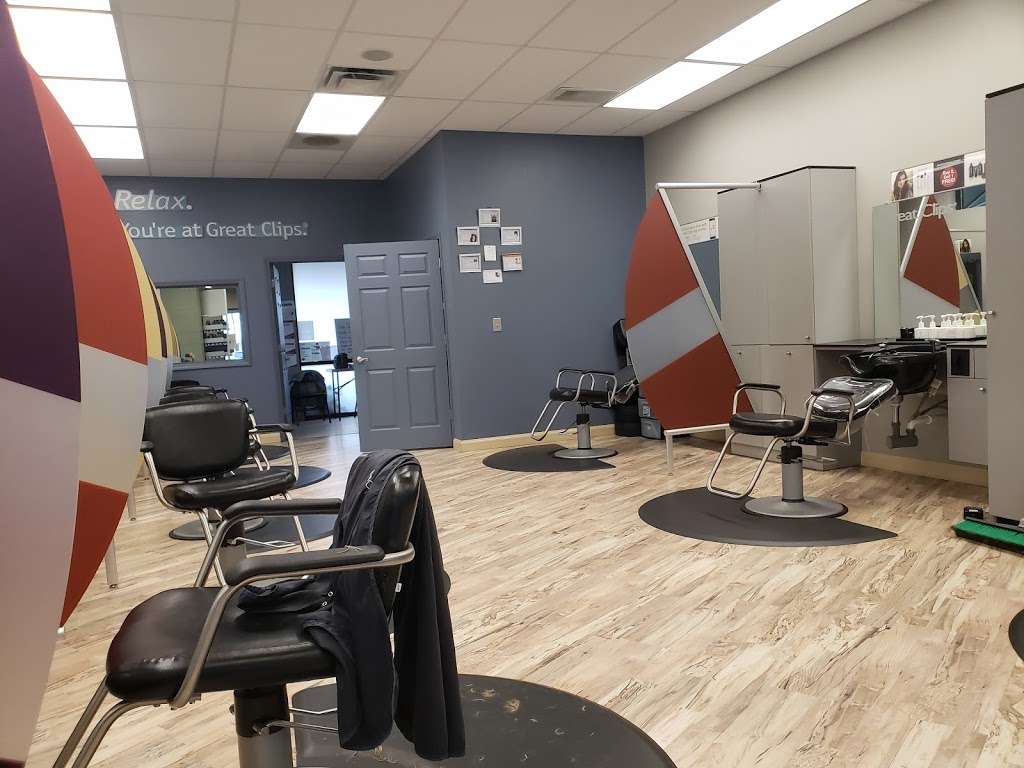 Great Clips | 516 Mercantile Pl Ste 105, Fort Mill, SC 29708, USA | Phone: (803) 802-9103