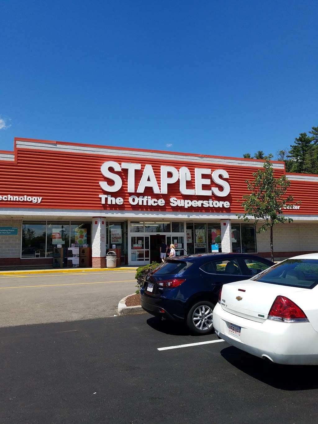 Staples | 284 Hartford Ave, Bellingham, MA 02019, USA | Phone: (508) 966-1200