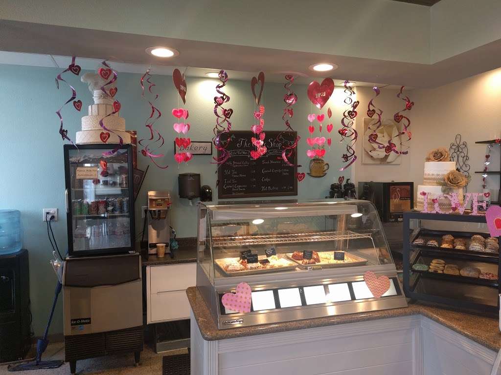 The Cake Shop | 18429 CA-18, Apple Valley, CA 92307, USA | Phone: (760) 946-5500