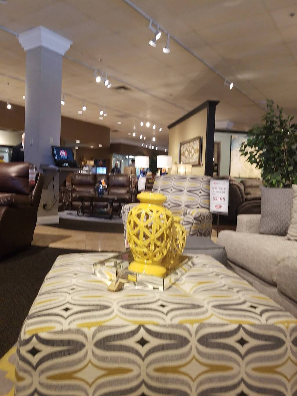 Bob Mills Furniture | 3600 W Reno Ave, Oklahoma City, OK 73107, USA | Phone: (405) 947-6500