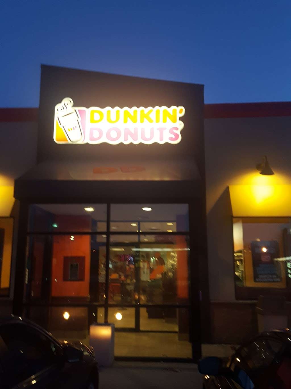 Dunkin Donuts | 69 Middlesex Turnpike, Burlington, MA 01803, USA | Phone: (781) 272-0369