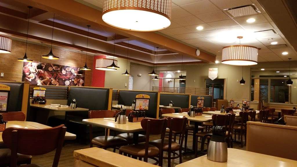 IHOP | 134 Jefferson Crossing Way, Charles Town, WV 25414, USA | Phone: (304) 724-8300