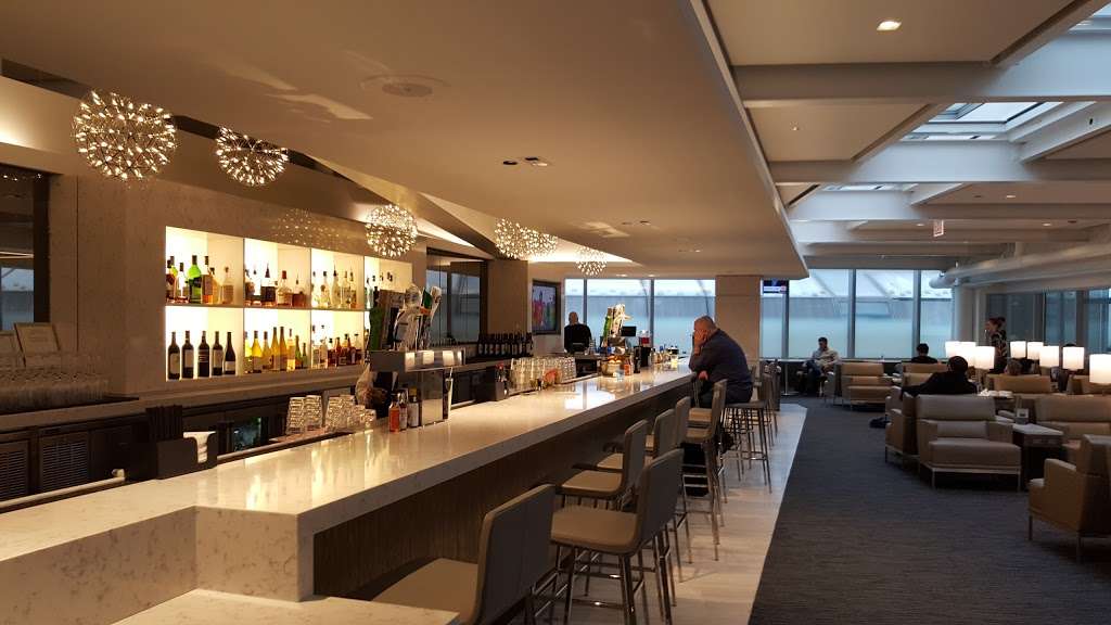 United Club | ORD, 10000 West OHare Ave, Chicago, IL 60666, USA | Phone: (866) 822-5827