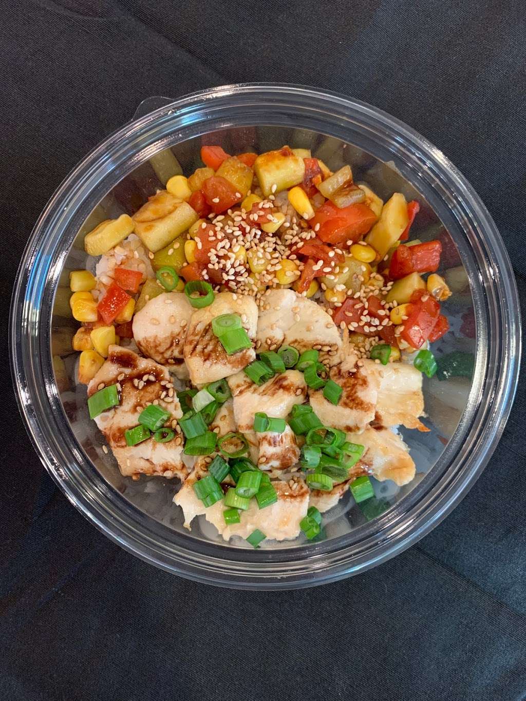 Urban Grill & Poke | 4651 W 6th St Suite #101, Lawrence, KS 66049, USA | Phone: (785) 856-0999