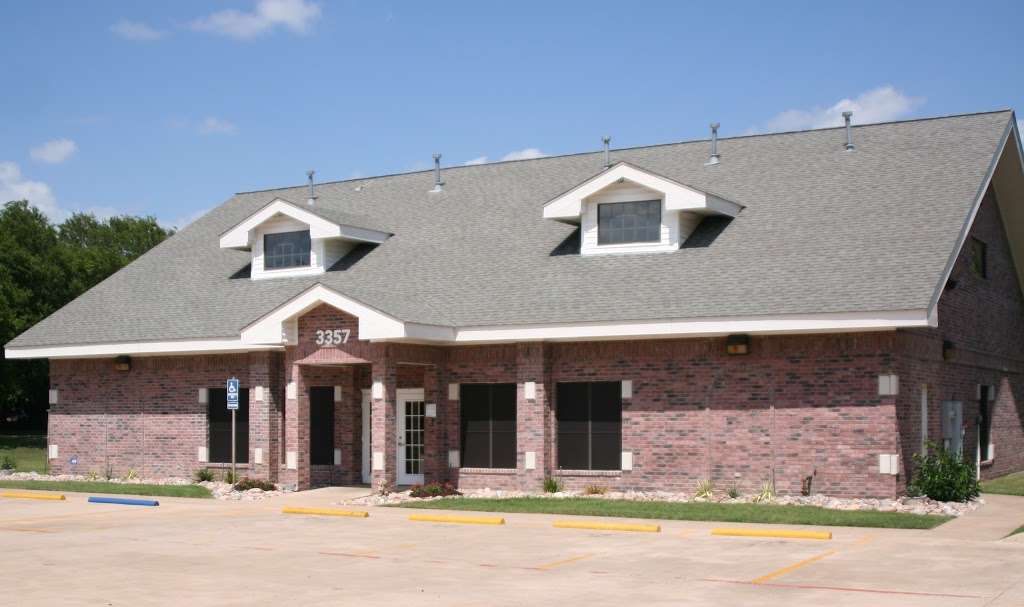 Animal Hospital of Ovilla | 3357 Ovilla Rd, Red Oak, TX 75154, USA | Phone: (972) 617-9996