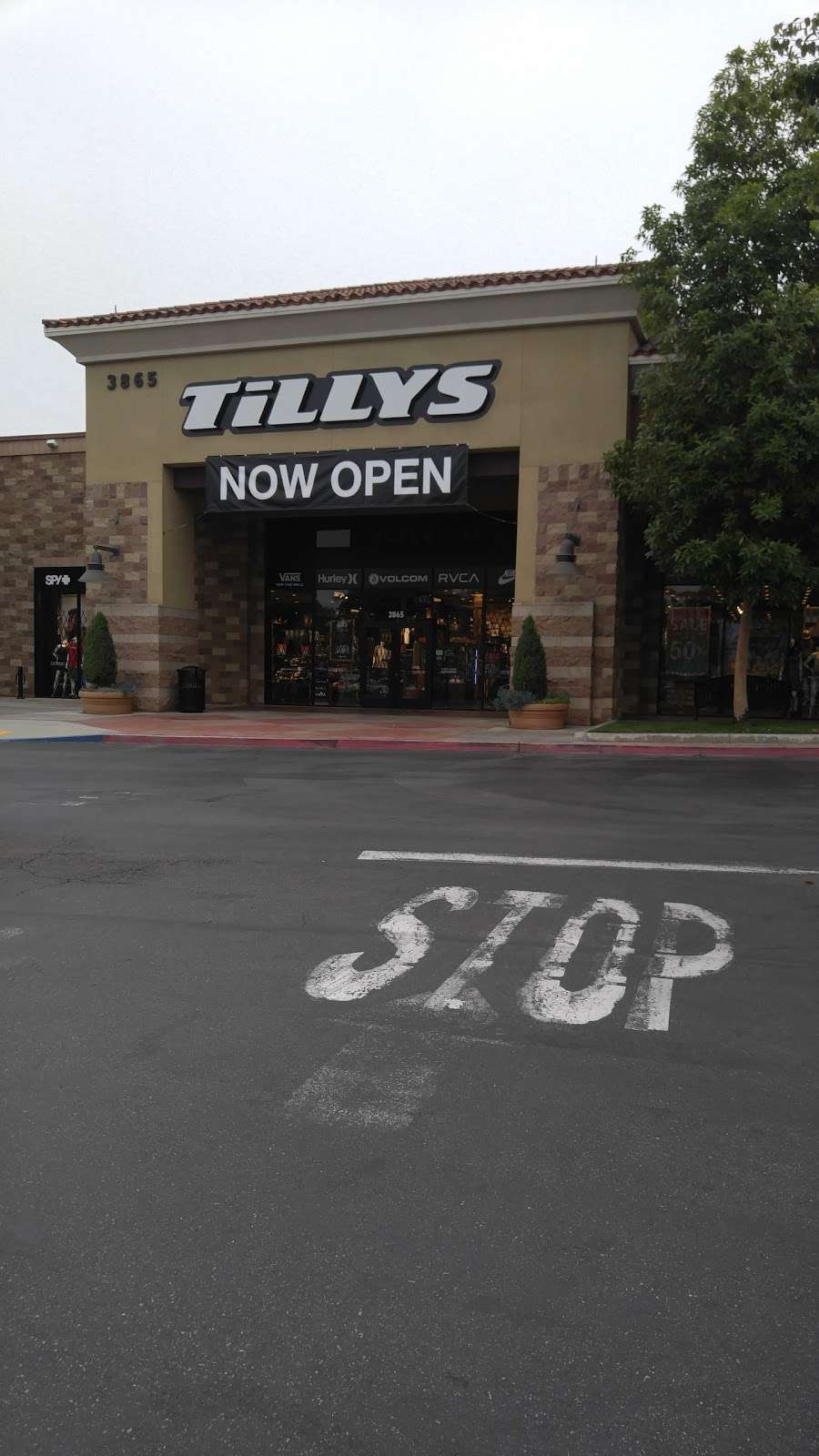 Tillys | 3865 Grand Ave, Chino, CA 91710, USA | Phone: (909) 627-6060