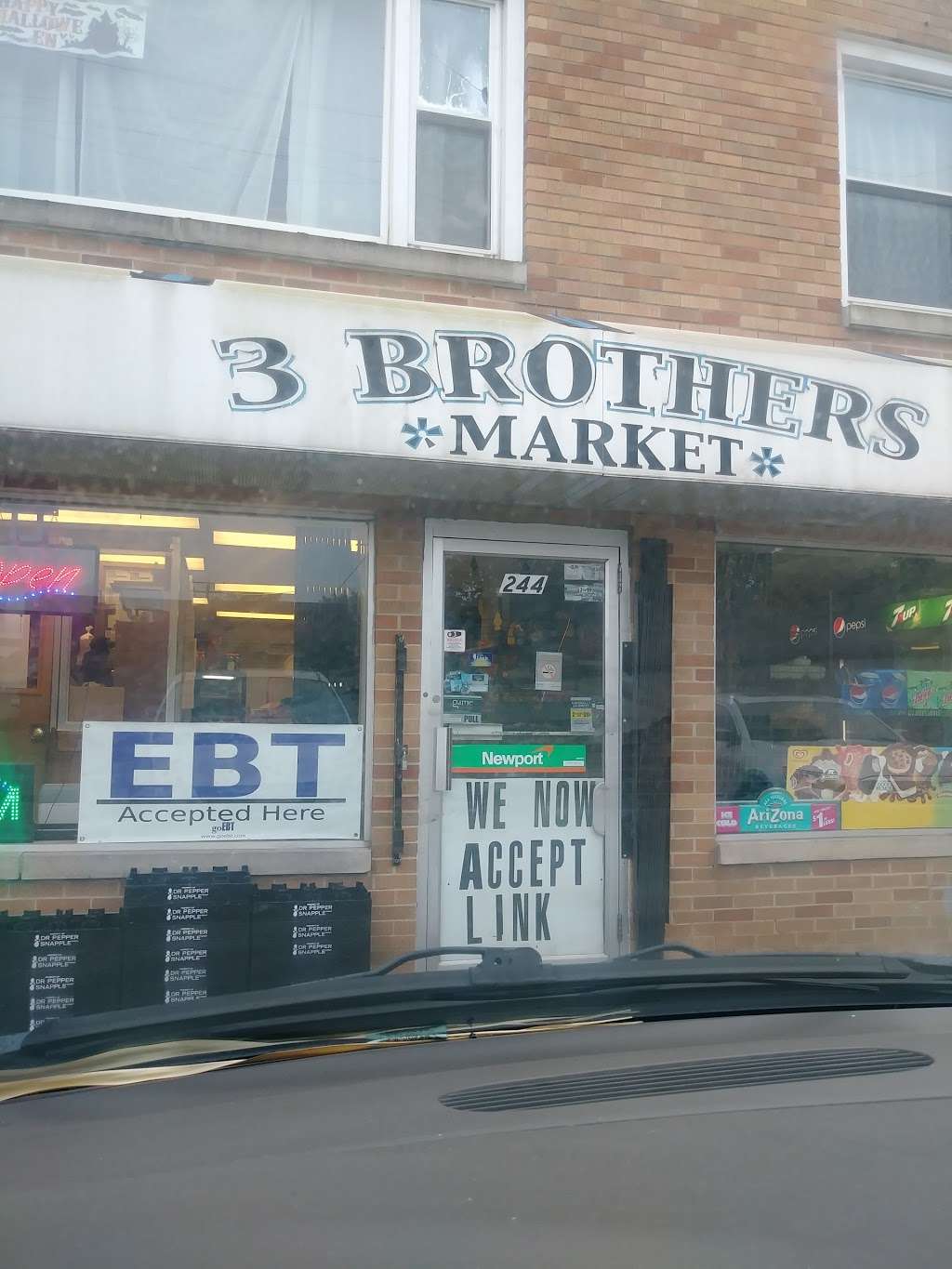 Three Brothers Grocery Store | 244 W Jeffery St, Kankakee, IL 60901, USA | Phone: (815) 929-1183