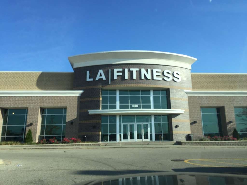 LA Fitness | 540 E Rollins Rd, Round Lake Beach, IL 60073, USA | Phone: (847) 752-6841