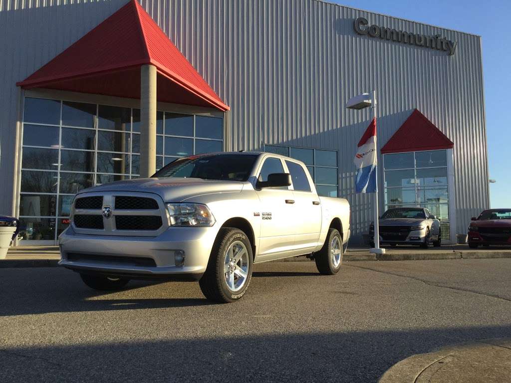 Community Chrysler Dodge Jeep RAM of Martinsville | 555 IN-37, Martinsville, IN 46151, USA | Phone: (765) 342-5000